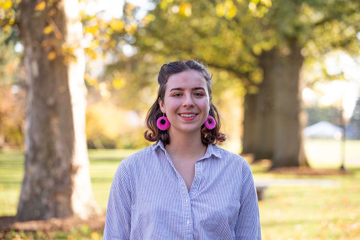 Lydia Allen '20 on a sunny day on the Knox campus