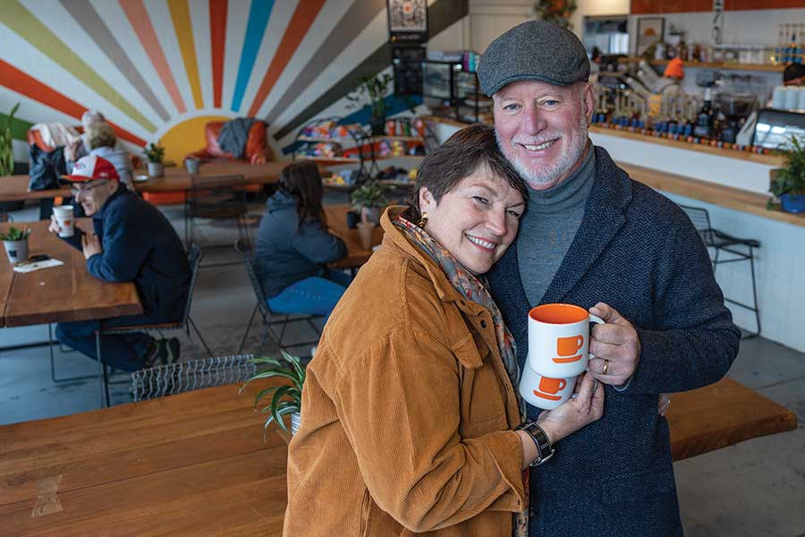 Knox alum Scott Baldwin ’81 and his wife, Melany.