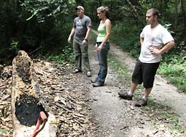 Green Oaks stewards with canoe project