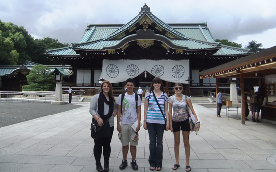 Marta Schneider in Japan