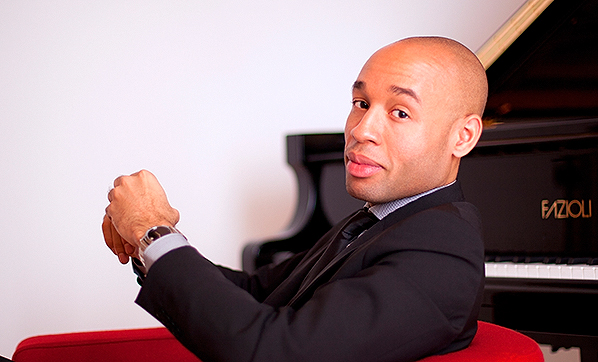 Aaron Diehl, photo by John Abbott