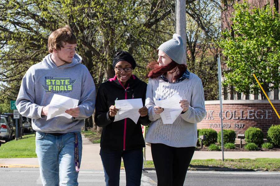 As part of a Spanish course, Knox College students walked through downtown Galesburg finding and learning more about locations in the city, using directions written in Spanish.