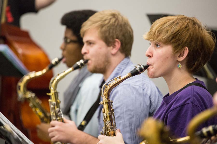 Knox College Jazz Ensemble rehearses with renowned jazz drummer Matt Wilson.