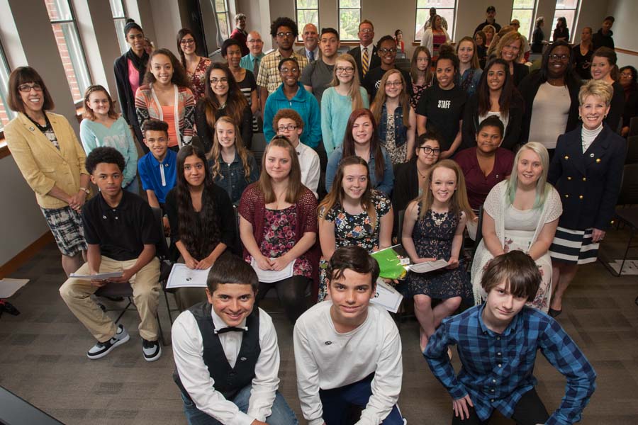 2016 Gale Scholars induction ceremony at Knox College.