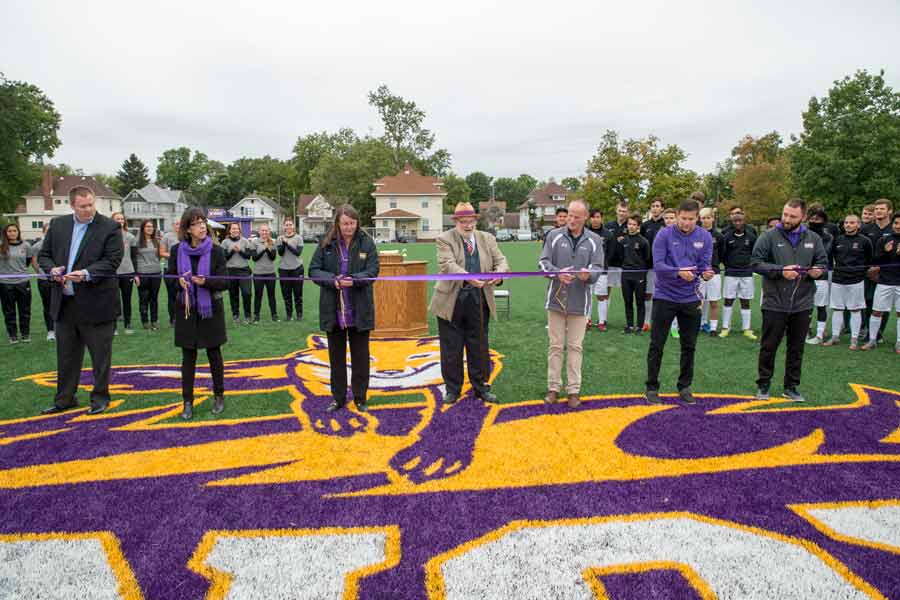 Knox College Dedicates Newly Renovated Prats Field