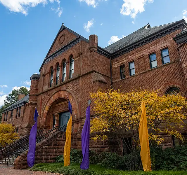 Alumni Hall in the fall on the Knox College campus